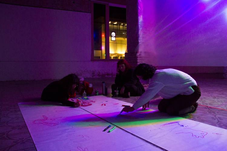 Tiempo compartido en el CEC: un nuevo espacio para la producción de artistas visuales