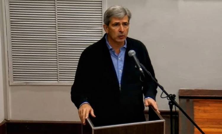 “Vinimos a escucharlos para seguir trabajando por una mejor Santa Fe”, dijo Marcucci