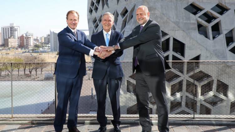 Perotti participó de la junta de gobernadores de la Región Centro en Córdoba