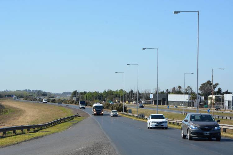 Vialidad finalizó la repavimentación de la autopista entre Rosario y Roldán