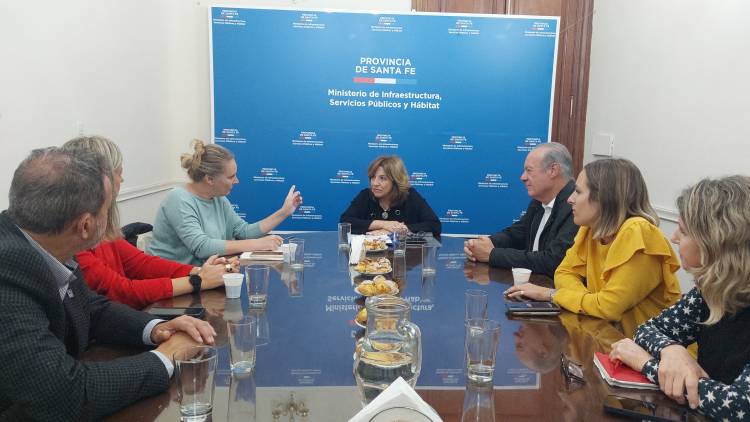 Frana mantuvo un encuentro de cooperación internacional con la delegada de la Universidad de Camerino - Italia