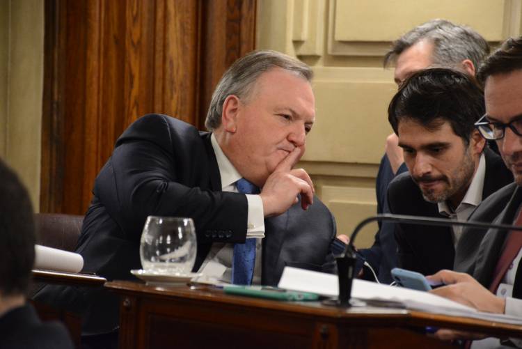 El Senado otorgó media sanción al proyecto de ley de “Ficha Limpia” presentado por Felipe Michlig