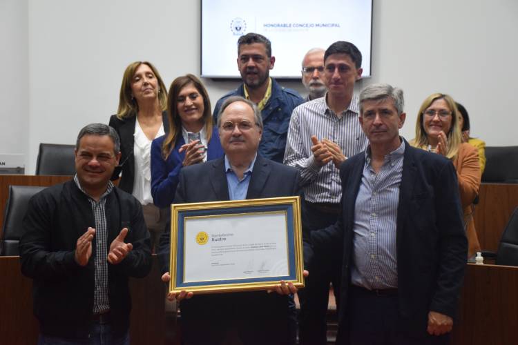 Gustavo Vittori: "Siempre es bueno recibir una caricia, en un país en el que vivimos a los golpes"
