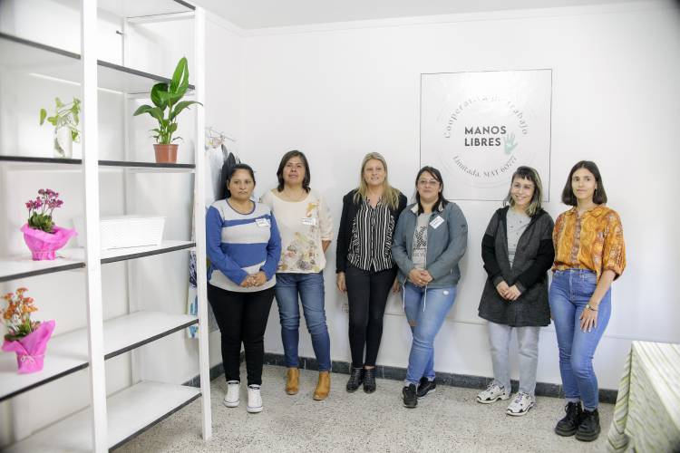 Se inauguró una cooperativa de mujeres que atravesaron el encierro