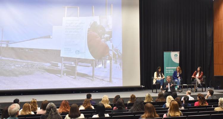 Se presentó un balance de lo ejecutado a través del FAE en escuelas de la ciudad