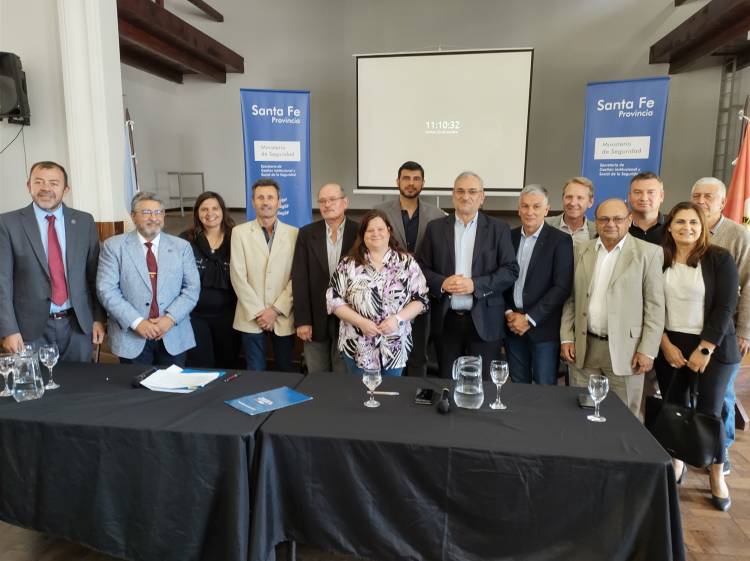 Aporte de la provincia para cámaras de videovigilancia en el dpto. Castellanos