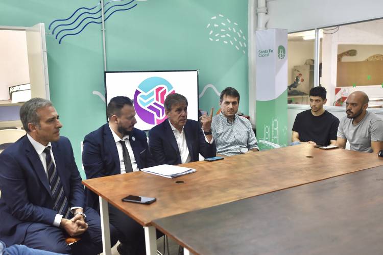 En Capital Activa se presentó EmprenRed Santa Fe