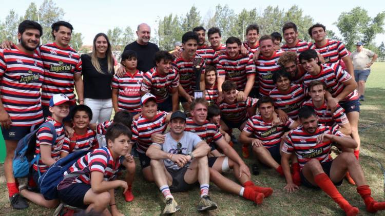 Perotti encabezó la premiación de la Copa Santa Fe Provincia Deportiva de Rugby Masculino