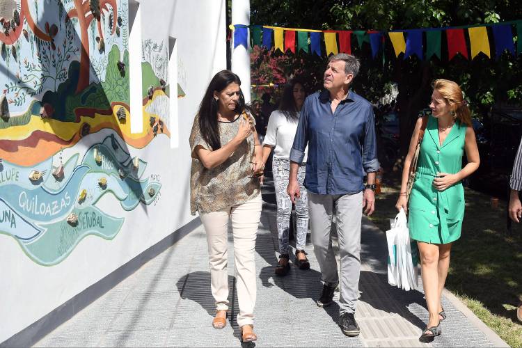 Jatón inauguró obras en el complejo educativo de barrio Guadalupe