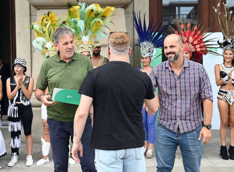 Las agrupaciones protagonizan los festejos de Carnaval, con apoyo municipal