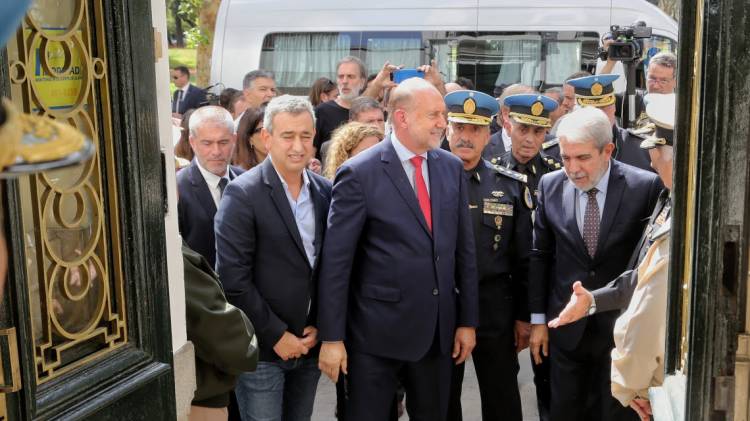 Perotti y Fernández habilitaron en Rosario nuevos espacios y tecnología para ayudar al accionar de la policía y la justicia