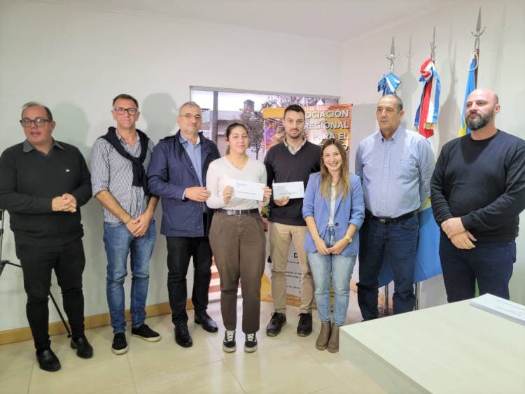 Ader entregó aportes a emprendedores del departamento Castellanos