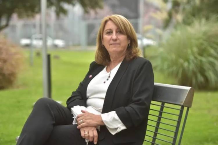 Mónica Fein: "Vengo a ofrecer experiencia, seriedad y mucho trabajo en la gestión de gobierno"
