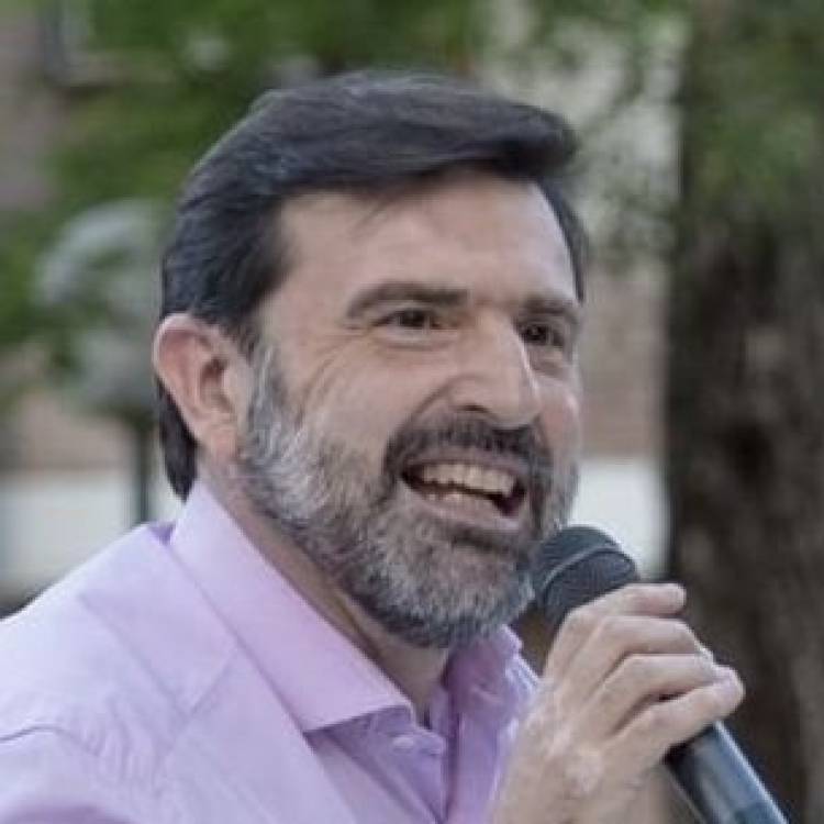 Carlos Pereira: "Con la actual gestión municipal tenemos grandes diferencias"