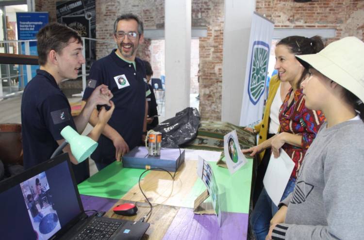 Innovación educativa santafesina: estudiantes secundarios construirán un satélite para la competencia CANSAT Argentina