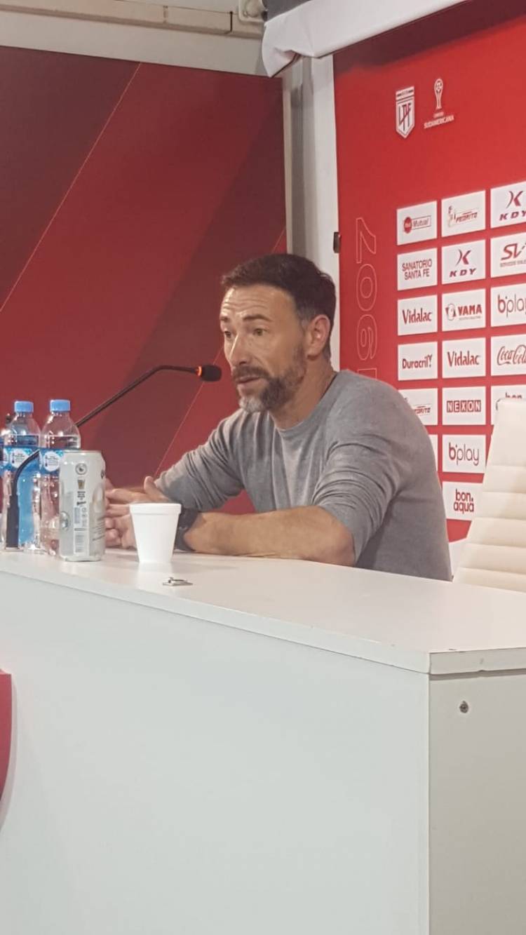 Kily González estalló por el arbitraje ante Boca: "No me gustan que me roben"