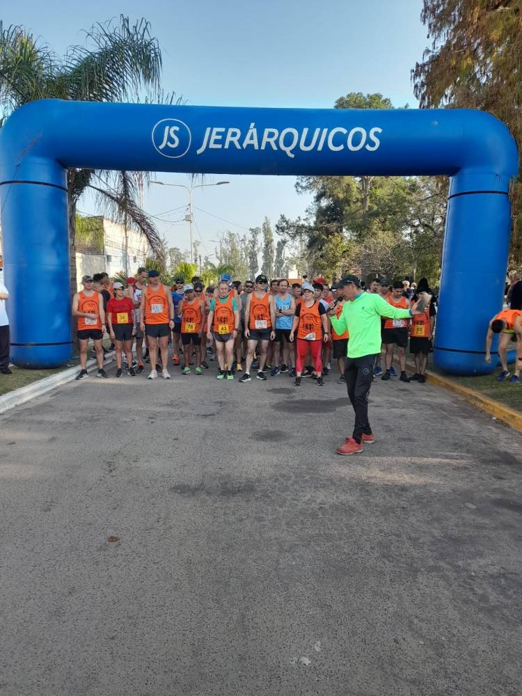 En Sauce Viejo se corrió la cuarta fecha del campeonato santafesino de corredores