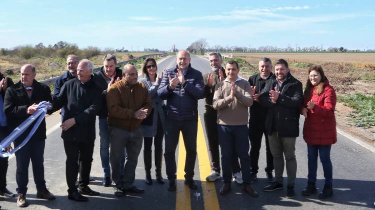 Perotti anunció la adjudicación de las obras del acceso de tránsito pesado al Puerto Timbúes