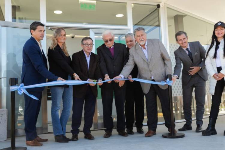 Se inauguró una sucursal del Banco Santa Fe en el Parque Industrial de Santa Fe