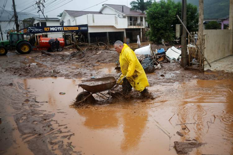 126 muertos por las inundaciones en el sur de Brasil