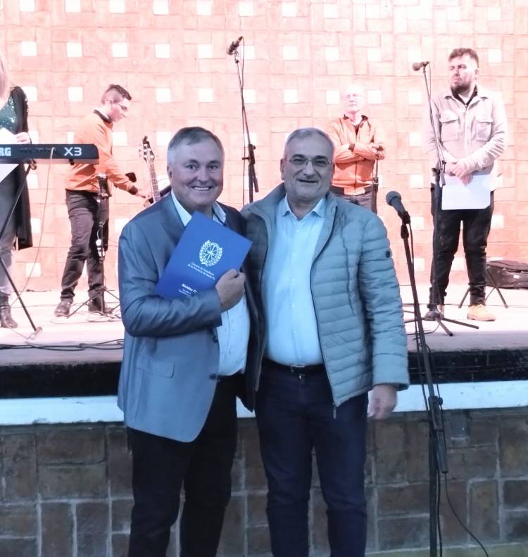 En Colonia Aldao se derarolló la sexta edición de la fiesta provincial del costillar a la estaca