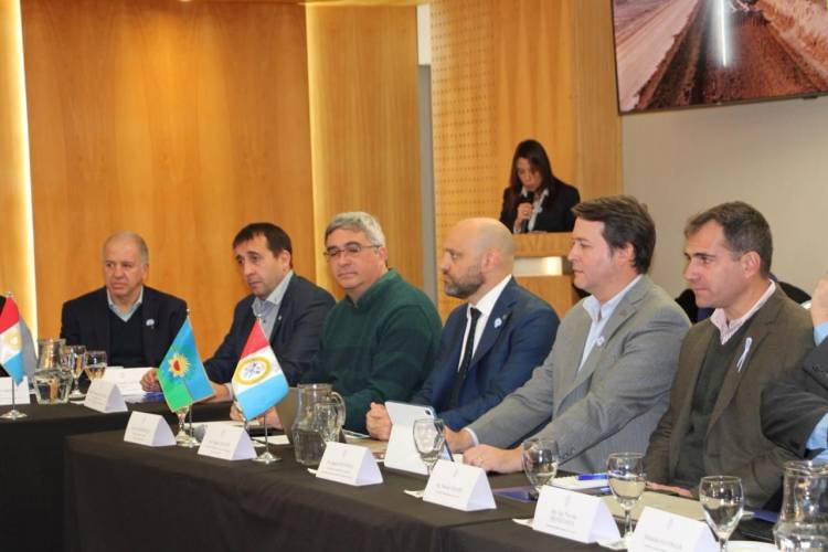 Santa Fe articula políticas para el agro dentro de la Región Pampeana