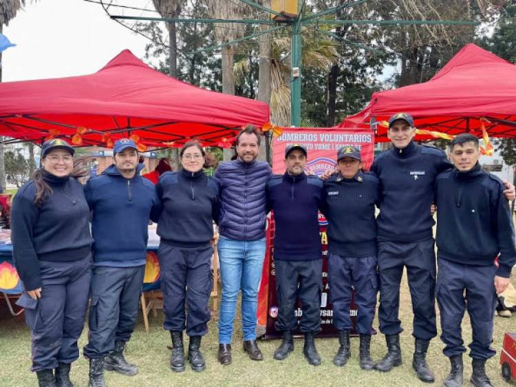 Con diversas actividades se conmemoró el Día del Bombero Voluntario