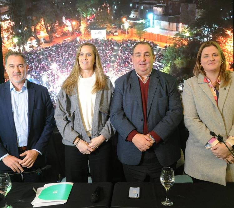 Santa Fe Se Muestra: la ciudad presentó una feria turística y su agenda de vacaciones de invierno