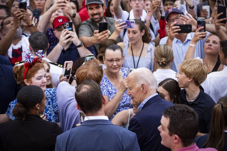 Biden confirmó que se mantiene en la carrera electoral