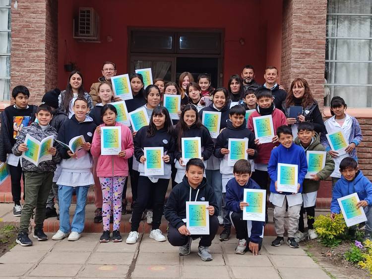 Todos los alumnos de San Martín Norte tienen su libro de Belgrano