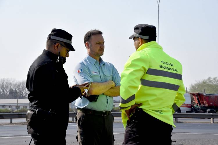 Enrico anunció que se licitará la obra del tercer carril de la autopista entre Rosario y San Lorenzo