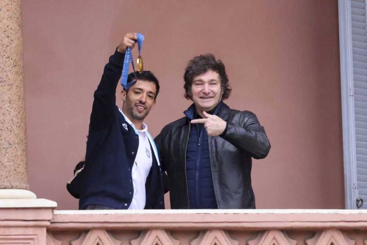 José "Maligno" Torres sobre Gonzalo Peillat: "Hay que golpearlo"