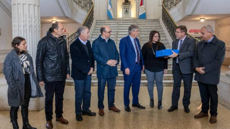 Bastia: “Vamos a trabajar teniendo en cuenta este informe para salvar la Caja de Jubilaciones de los estatales de la provincia”