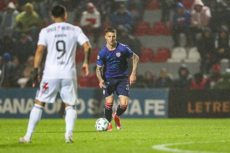 Unión no tuvo variantes y empató con el Deportivo Riestra