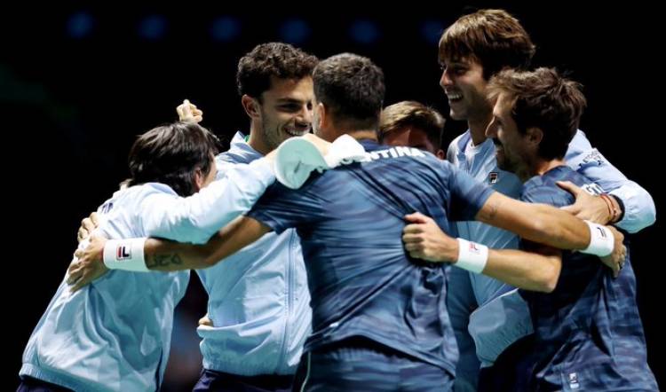 Argentina venció a Finlandia y se metió en los cuartos de final de la Copa Davis
