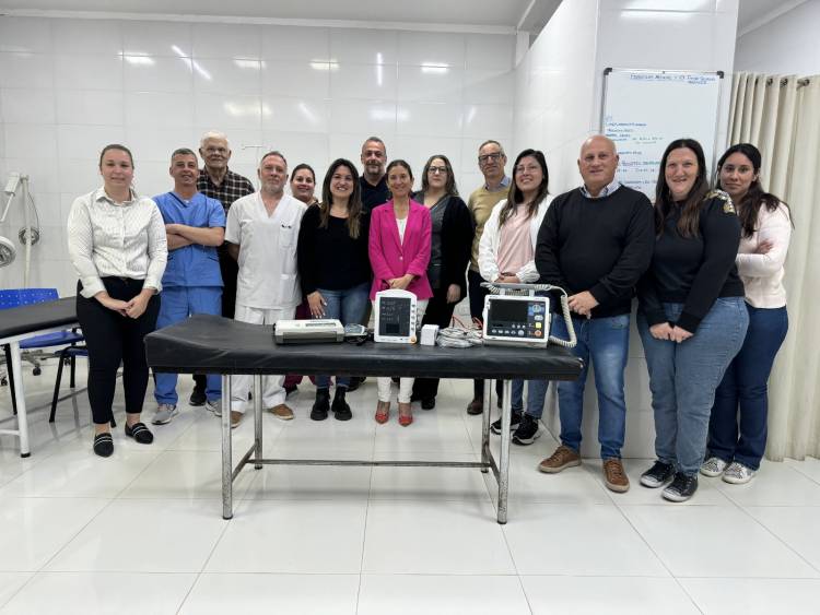 Provincia incorpora tecnología para placas radiográficas de 40 hospitales públicos