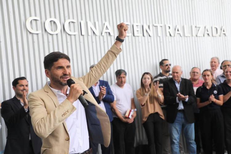 Pullaro dejó inaugurada la Cocina Centralizada en Reconquista