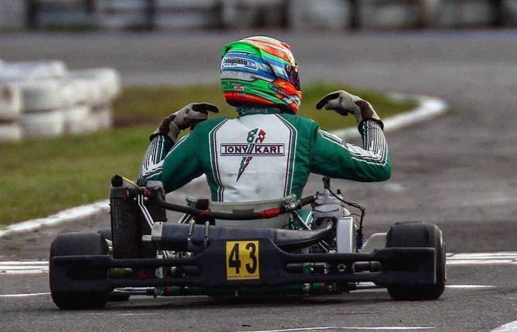 Colapinto volvió a Zarate: Karting y momentos junto a sus afectos