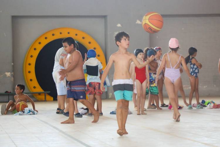 Goity: “En verano seguimos consolidando los aprendizajes de los niños en la provincia”