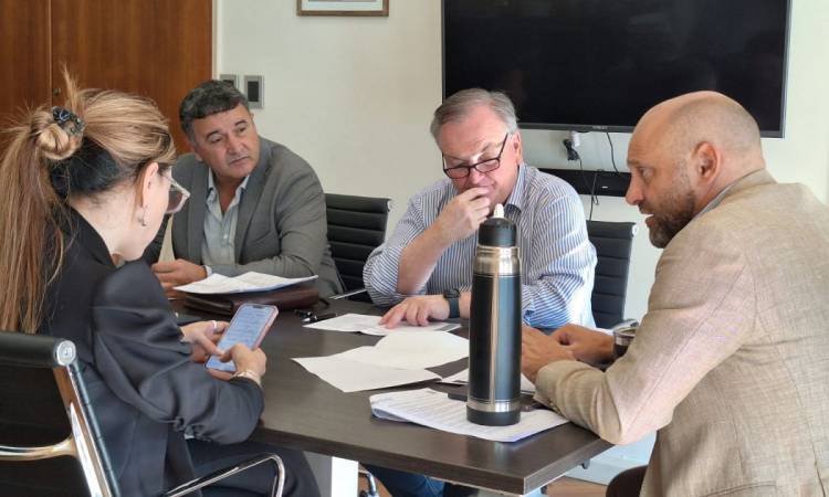 Reunión de trabajo por obras energéticas del departamento San Cristóbal