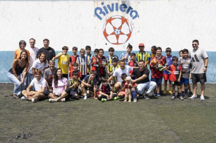 Clásico rosarino: niños de Central y Newell's compartieron una jornada de fútbol y lecturas