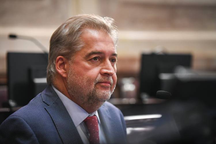 Mirabella presentó un pedido de informe por la retención de fondos del BID para ciencia y tecnología