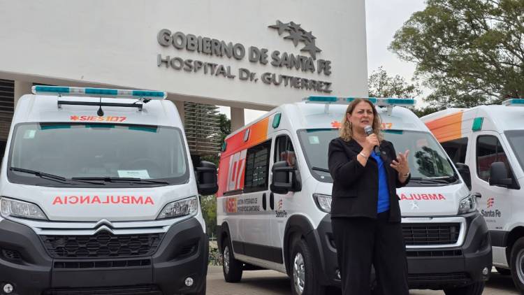 Provincia incorporó 19 ambulancias 0 KM en la Región de Salud Venado Tuerto