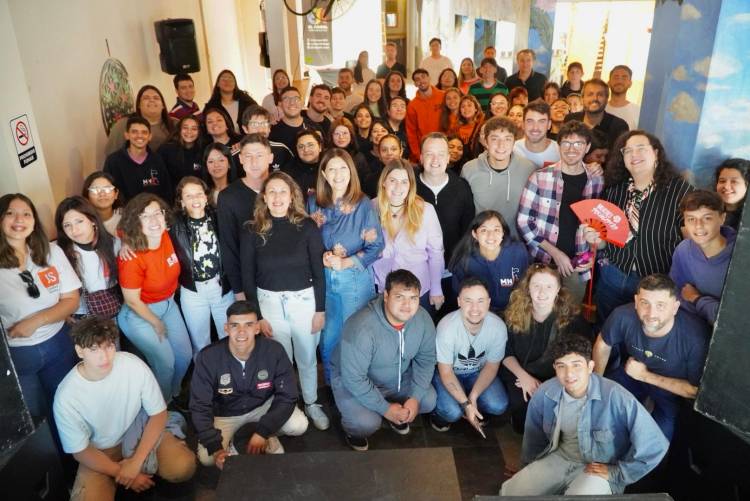 Los jóvenes piden protagonismo en el debate d ela nueva constitución
