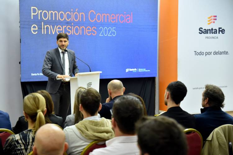 Pullaro: “Para nosotros es clave producir, cuidar los mercados internacionales donde Santa Fe exporta y buscar más”