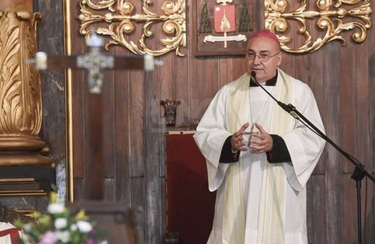 Semana Santa en tiempos de crisis: "No podemos seguir reaccionando solo con queja. Hay que construir algo nuevo", afirmó el arzobispo Fenoy