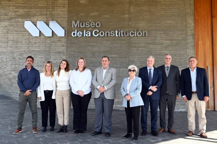 Museo de la Constitución: Poletti recorrió las mejoras junto a miembros de la Fundación Banco Santa Fe
