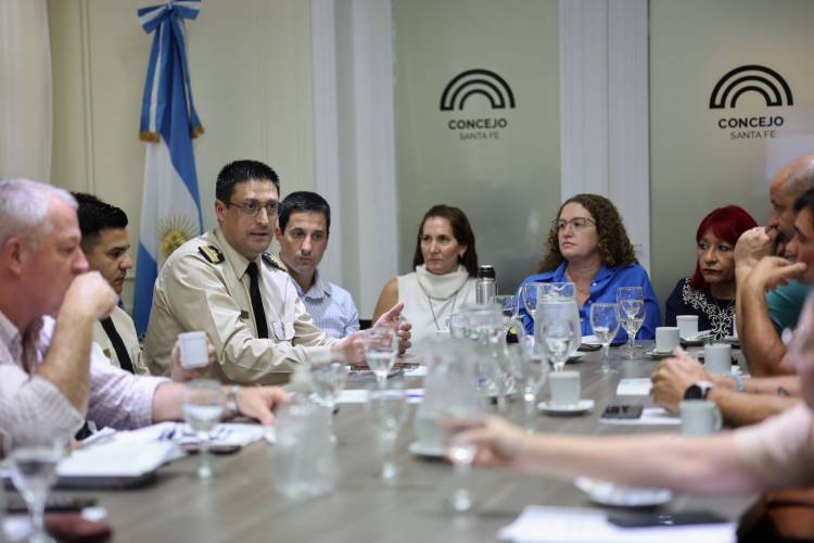 Convivir con el río: se realizó el 2° Encuentro de la Mesa de Diálogo por la Seguridad Náutica