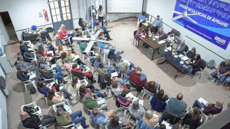 Amsafe rechazó la propuesta paritaria y convocó a un paro de 24 horas para el miércoles 14 de mayo