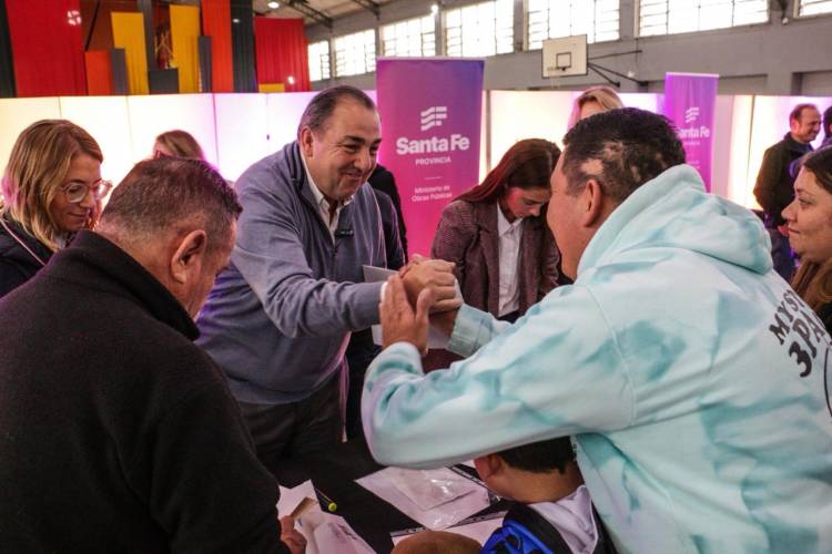 Plan de Regularización Dominial: Municipio y Provincia entregaron nuevas escrituras